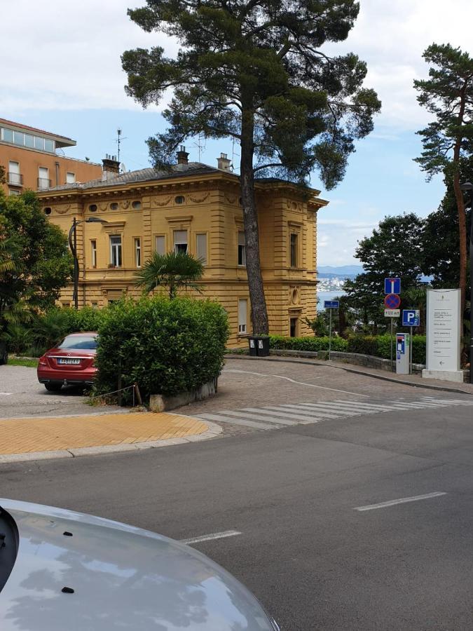 Apartment Sea Promenade - Opatija Center Luaran gambar